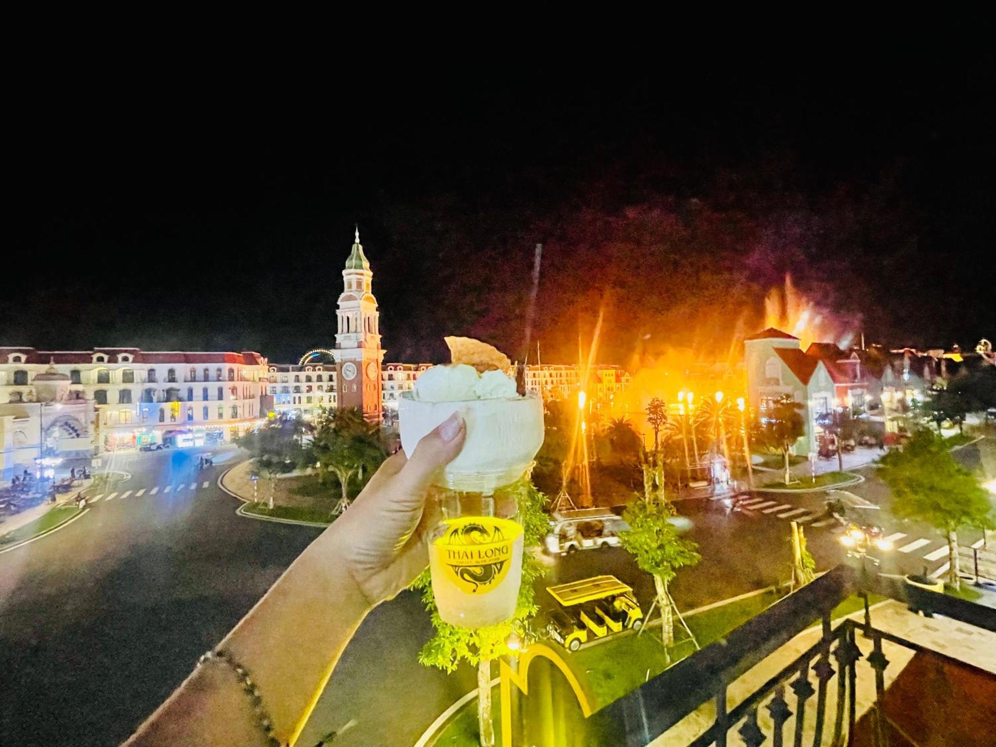 Thai Long Hotel Grand World Phu Quoc Buitenkant foto